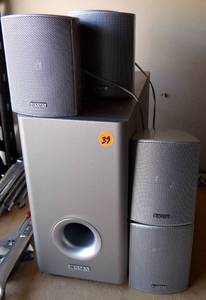 lot 39 image: Jenson Speaker Set