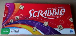 lot 64 image: VINTAGE SCRABBLE GAME