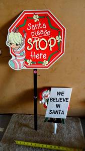 lot 79 image: CUTE LOT OF 2 CHRISTMAS THEMED SIGNS