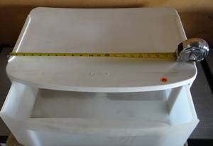 lot 82 image: PORTABLE STORAGE DRAWER