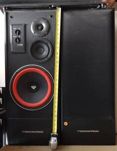 lot 83 image: BEAUTIFUL SET OF VINTAGE CERWIN-VEGA E-310 SPEAKERS WITH COVERS (EBAY $300.00 )