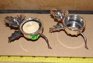 lot 117 image: CHRISTMAS THEMED METAL CANDLE HOLDERS