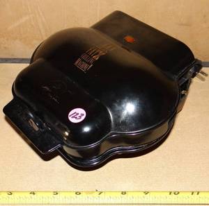 lot 123 image: LEAN MEAN FAT GRILLING MACHINE