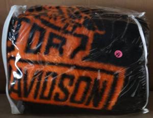 lot 151 image: FULL SIZE PLUSH HARLEY DAVIDSON BLANKET - NIP