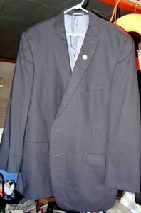 lot 191 image: MENS WAREHOUSE RACK PULL  - CALVIN KLEIN BLAZER (52L)