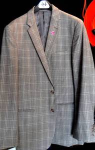 lot 199 image: MENS WAREHOUSE RACK PULL  - EGARA BLAZER (48L)
