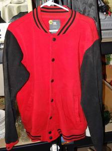 lot 203 image: LIGHT WEIGHT BASBALL STYLE JACKET SIZE XL