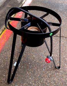 lot 224 image: PORTABLE LP GAS  BURNER