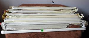 lot 239 image: ASSORTED LOT - ADJUSTABLE CURTAIN RODS - NIP