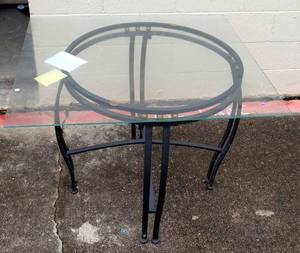 lot 241 image: METAL BASE AND GLASS TOP TABLE