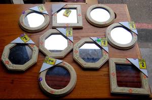 lot 270 image: ASSORTMENT LOT OF MINI WALL MIRRORS