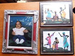 lot 280 image: PHOTO LOT AND FRAMES