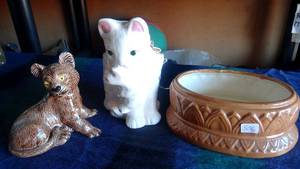 lot 306 image: FIGURINE LOT