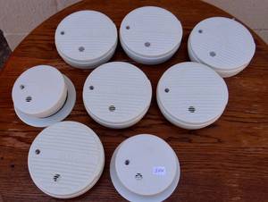 lot 344 image: LOT OF 8 HOME FIRE DETECTORS