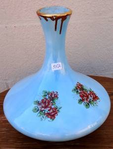 lot 352 image: BEAUTIFUL DECORATIVE VASE