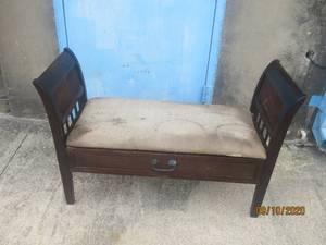 lot 211 image: VINTAGE ARM BENCH UPHOLSTERED CUSHION SET&nbsp&nbsp 39L X 17 X 17 H&nbsp SEAT NEED CLEANING&nbsp