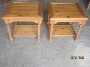 lot 228 image: DUO&nbspWOOD TWIST SPIRAL LEG&nbsp SIDE&nbsp TABLE&nbsp 25 L X 25 L X 22 H &nbsp MATCH # 227