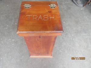 lot 241 image: VINTAGE WOOD TRASH CAN 28 H&nbsp