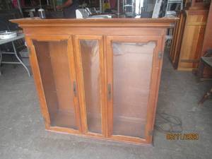 lot 245 image: CHINA CABINET  HUTCH TOP PIECE ONLY&nbsp