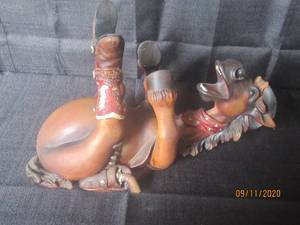 lot 278 image: BROWN HORSE SINGLE WINE&nbsp BOTTLE HOLDER