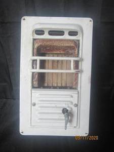 lot 284 image: VINTAGE ADAMS WHITE PORCELAIN&nbsp WALL HEATER&nbsp