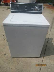 lot 328 image: WHITE WESTINGHOUSE HEAVY DUTY LARGE CAPACITY 3 SPEED 9 CYCLE WASHER&nbsp&nbsp UNTESTED NEED CLEANING&nbsp