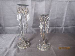 lot 332 image: DUO VINTAGE IRON CANDLE HOLDERS&nbsp