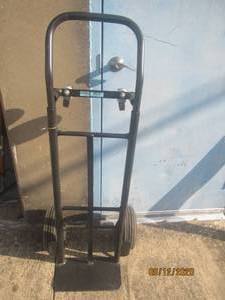 lot 366 image: DOLLYCART MILWAUKEE 60650