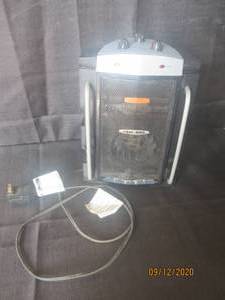 lot 371 image: BLACK AND DECKER HEATER TYP1 1500WATT