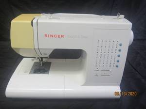 lot 395 image: SINGER TOUCH  SEW SEWING MACHINE 7462 NO POWER CORD&nbsp