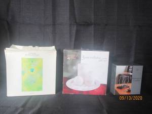 lot 411 image: HANGING GARDEN LANTERN - HOLIDAY TIME 3 SNOW FLAKE CANDLE - NEWTONS CRADLE NEW&nbsp &nbsp ALL IN BOX