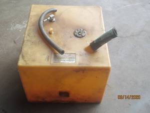 lot 16 image: MULLER MARINE GAS TANK FOR BOAT