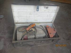 lot 32 image: ELECTRIC HOIST&nbsp