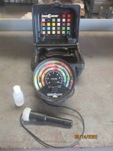 lot 98 image: LAKE COLOR WATER TESTER WITH CASE&nbsp