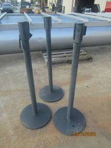 lot 109 image: 3 ULINE BARRIER TENSABARRIER