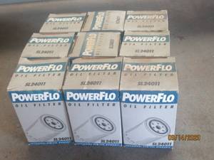 lot 94 image: 9 POWERFLO OIL FILTERS NEW IN BOX