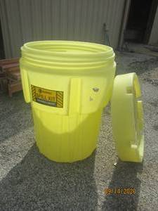 lot 135 image: EMPTY ENPAC SPILL KIT CONTAINER