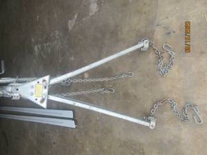 lot 136 image: REESE TOWING BAR 5000LB CAP MODEL TOW CHAMP