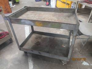 lot 122 image: METAL ROLLING CART