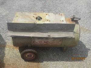 lot 130 image: &nbspAIR COMPRESSOR TANK TANK ONLY