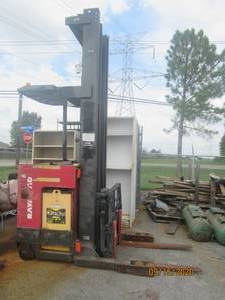 lot 1 image: DEKA RAYMOND STANDING FORKLIFT WORKS