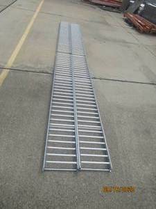 lot 198 image: 4 SELECTRAK MATERIAL FLOW AND CONVEYOR SYSTEMS