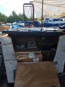 lot 161 image: Pallet of office supplies