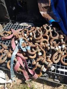 lot 195 image: Crosby-laughlin  9-12t 1-18in. Shackle