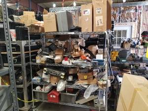 lot 218 image: Contents of shelf, SHELF NOT INCLUDED