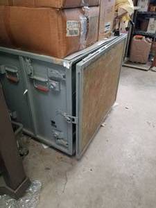 lot 220 image: Metal case rolling case