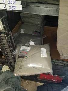 lot 257 image: US Military Army Gen III L7 Primaloft ECW PANTS TROUSERSsize large and are Brand Spankin new in bags