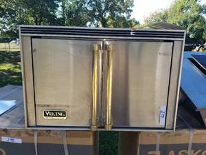 lot 299 image: Viking stainless steel cabinet