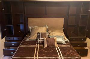 lot 6 image: Queen Size Headboard with storage