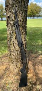 lot 10 image: 12 guage shotgun New England firearms Nz511647